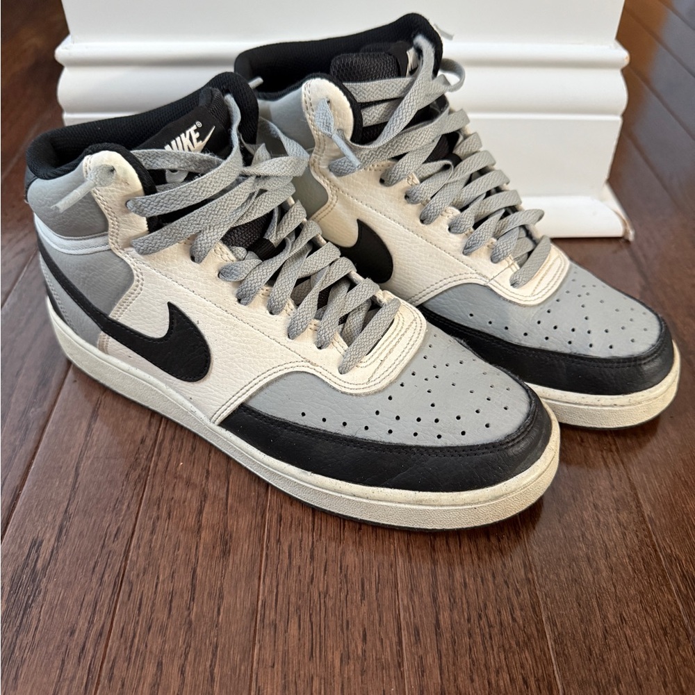 Nike Men's Mid Court Vision, Size 8 1/2